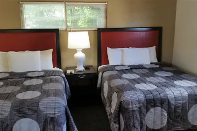 Photo 5 - Simplicity Inn