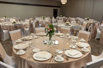 Photo 4 - Courtyard Marriott Lafayette