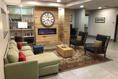 Photo 5 - Country Inn & Suites by Radisson, Emporia, VA