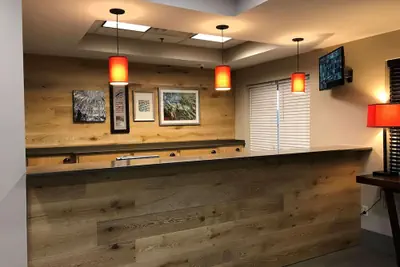 Photo 2 - Country Inn & Suites by Radisson, Emporia, VA