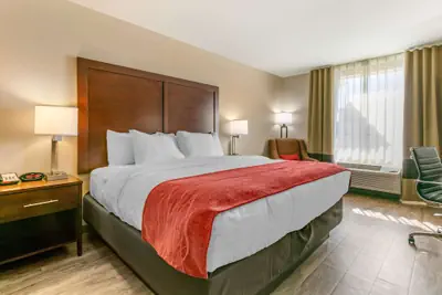 Photo 5 - Comfort Inn & Suites Van Buren - Fort Smith