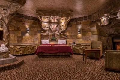 Photo 5 - Inn of the Dove Romantic Suites with Jetted Tub & Fireplace