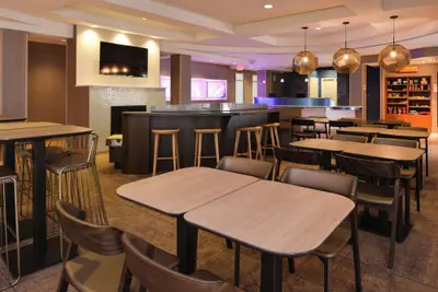 Photo 4 - SpringHill Suites by Marriott Detroit Metro Airport Romulus
