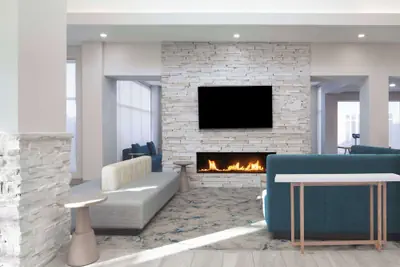 Photo 3 - Hilton Garden Inn Shreveport