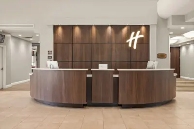 Photo 4 - Holiday Inn Baton Rouge College Drive I-10 by IHG