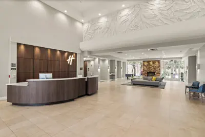 Photo 3 - Holiday Inn Baton Rouge College Drive I-10 by IHG