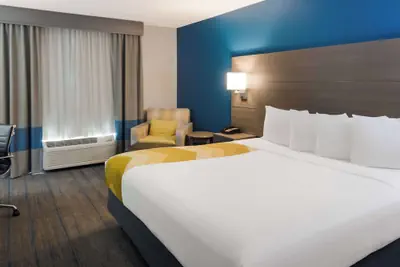 Photo 2 - Best Western Eastland