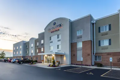 Photo 2 - Candlewood Suites Aurora-Naperville by IHG