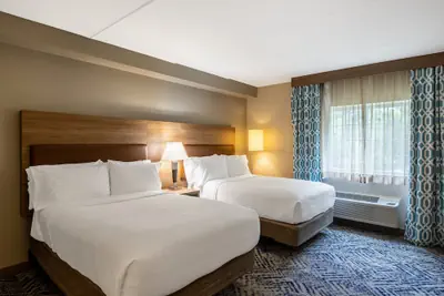 Photo 2 - Candlewood Suites Bluffton-Hilton Head by IHG