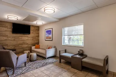 Photo 4 - Candlewood Suites Bluffton-Hilton Head by IHG