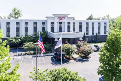 Photo 2 - Hampton Inn White House