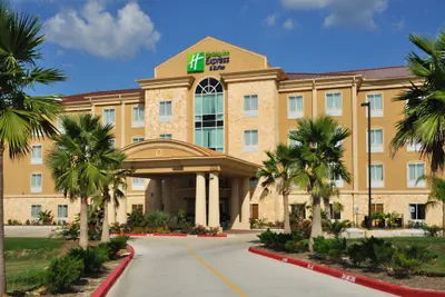 Photo 2 - Holiday Inn Express Hotel & Suites Huntsville by IHG