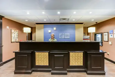 Photo 4 - Holiday Inn Express Hotel & Suites Huntsville by IHG