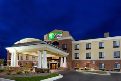 Photo 2 - Holiday Inn Express Hotel & Suites Bay City by IHG