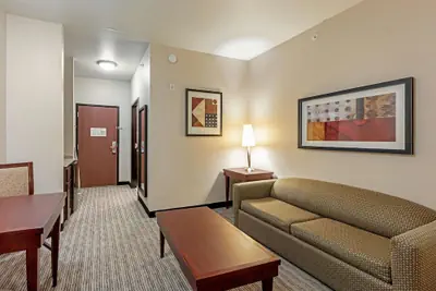 Photo 5 - Red Lion Inn & Suites Mineral Wells