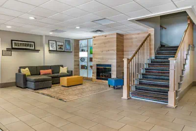 Photo 4 - Country Inn & Suites by Radisson, Rossford - Toledo South