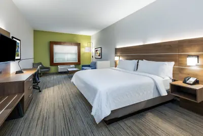 Photo 5 - Holiday Inn Express Hotel & Suites Ozona by IHG