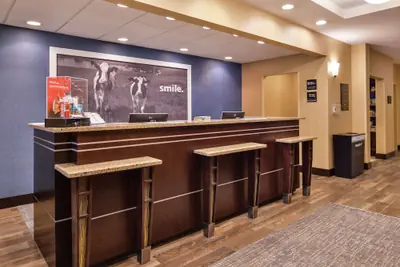 Photo 5 - Hampton Inn Harrisonburg - South