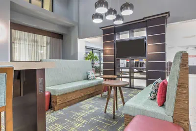 Photo 5 - Hampton Inn & Suites Lake Jackson-Clute