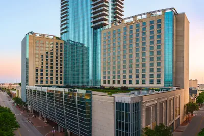Photo 2 - Omni Fort Worth Hotel