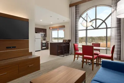 Photo 5 - Holiday Inn Express Hotel and Suites of Opelika/Auburn by IHG