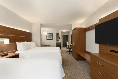 Photo 3 - Holiday Inn Express Hotel and Suites of Opelika/Auburn by IHG