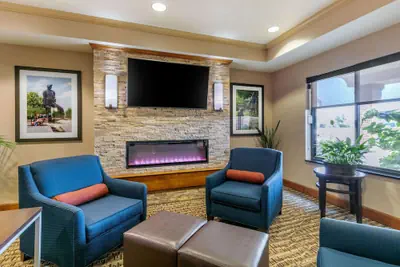 Photo 4 - Comfort Suites Hopkinsville near Fort Campbell