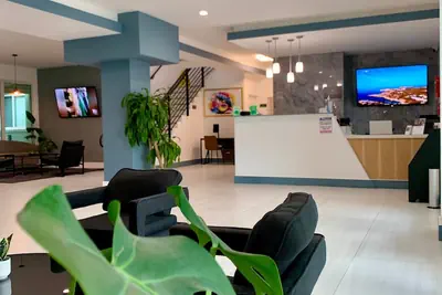 Photo 5 - Atrium Hotel, Trademark Collection by Wyndham