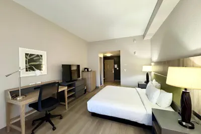 Photo 4 - Country Inn & Suites by Radisson, Port Charlotte, FL