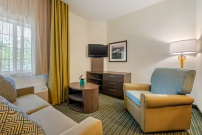 Photo 3 - Candlewood Suites Fort Myers Sanibel Gateway by IHG