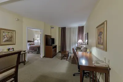 Photo 5 - Staybridge Suites Harrisburg by IHG