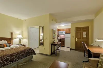 Photo 3 - Staybridge Suites Harrisburg by IHG