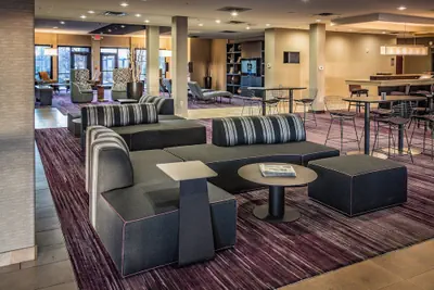 Photo 5 - Courtyard by Marriott Norman