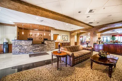Photo 3 - Comfort Inn & Suites Henderson - Las Vegas