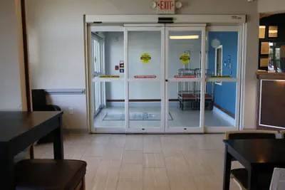 Photo 2 - Microtel Inn & Suites by Wyndham Columbus/Near Fort Benning