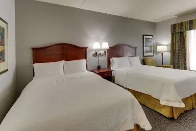 Photo 5 - Hampton Inn & Suites Indianapolis-Airport
