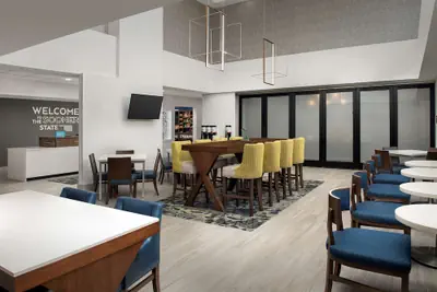 Photo 4 - Hampton Inn Duncan