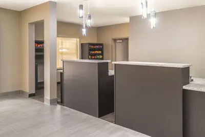 Photo 5 - La Quinta Inn & Suites by Wyndham Rome