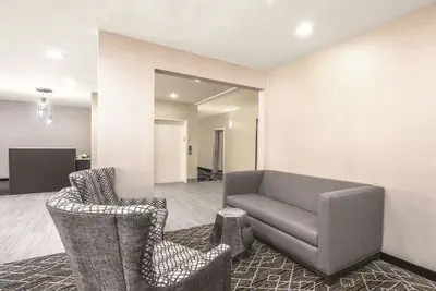 Photo 4 - La Quinta Inn & Suites by Wyndham Rome