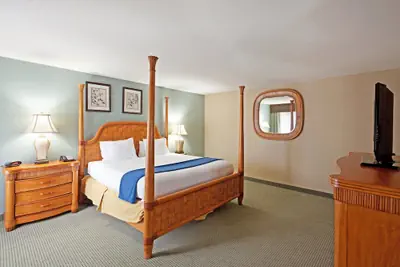 Photo 3 - Holiday Inn Express & Suites Meriden by IHG