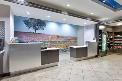 Photo 2 - La Quinta Inn & Suites by Wyndham Fairfield TX