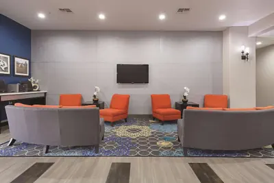 Photo 5 - La Quinta Inn & Suites by Wyndham San Antonio Northwest