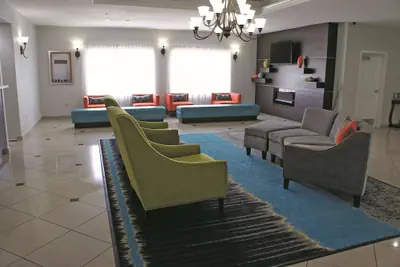 Photo 2 - La Quinta Inn & Suites by Wyndham Orange