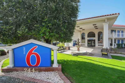 Photo 2 - Motel 6 Chandler, AZ