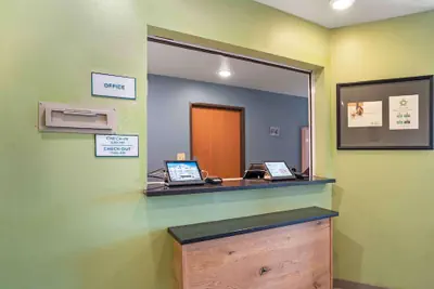 Photo 5 - Extended Stay America Select Suites - Fort Walton Beach