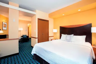 Photo 5 - Fairfield Inn & Suites by Marriott Lakeland Plant City