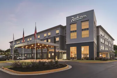 Photo 2 - Radisson Hotel Atlanta Airport