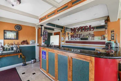 Photo 3 - Motel Mediteran Escondido