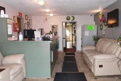 Photo 2 - American Inn & Suites