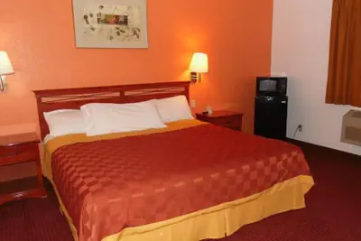 Photo 3 - American Inn & Suites